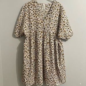 Lightweight cheetah dress
